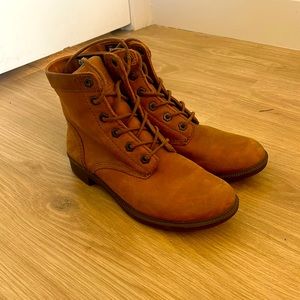 Women’s Kodiak boots